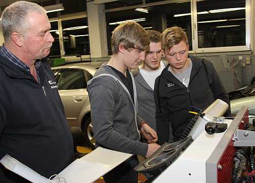 Die Teilnehmer an der flexiblen ausbildungsbegleitung haben Spa&szlig; am Lernen.