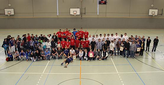 Alle teilnehmenden Mannschaften